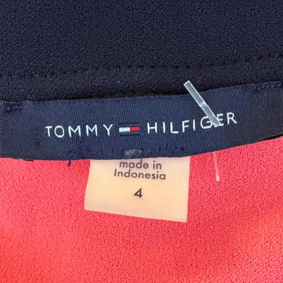 Tommy Hilfiger Red and Black Sleeveless Sheath Dress with Gold Zip - Picture 2 of 2